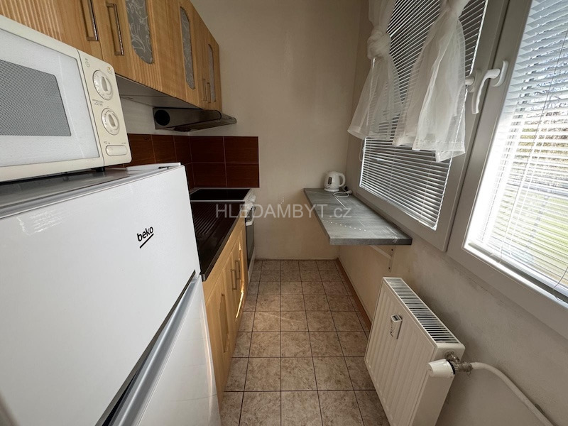 Pronájem bytu Praha 4 Krč 1+kk s lodžií Sládkovičova
