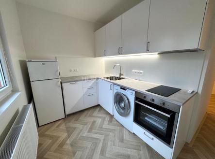 Pronájem bytu, 2+1, 55 m²