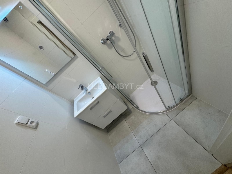 Pronájem bytu Praha 6 Břevnov 2+1 s lodžií Boučkova