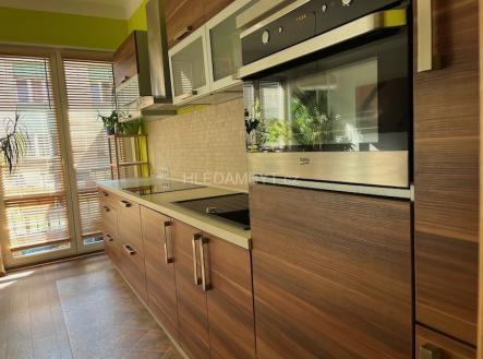 Pronájem bytu, 2+kk, 63 m²