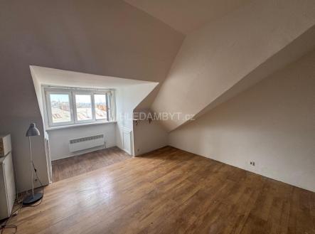 Pronájem bytu, garsoniéra, 31 m²