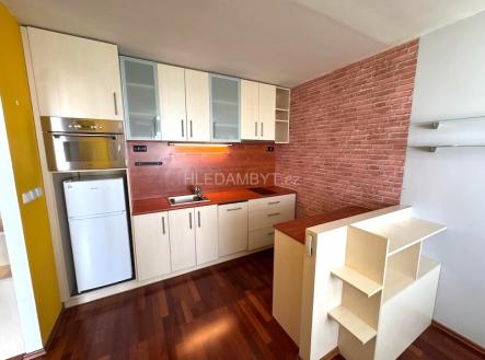 Pronájem bytu, 2+kk, 44 m²