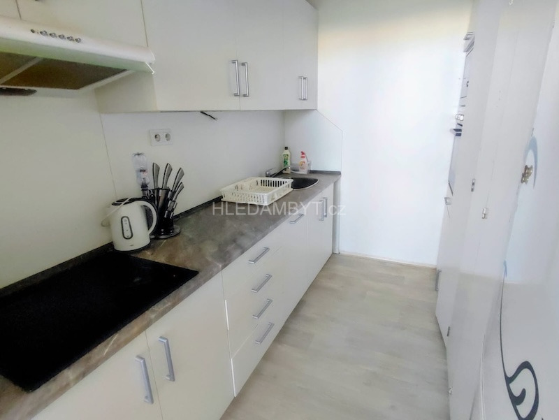 Pronájem bytu Praha 8 Bohnice 3+kk s lodžií Cafourkova