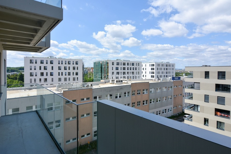 Pronájem novostavby Praha 9 Vysočany 3+kk s garážovým stáním a balkonem Fafkových