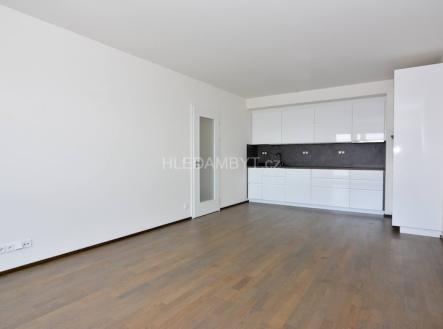 Pronájem bytu, 3+kk, 82 m²