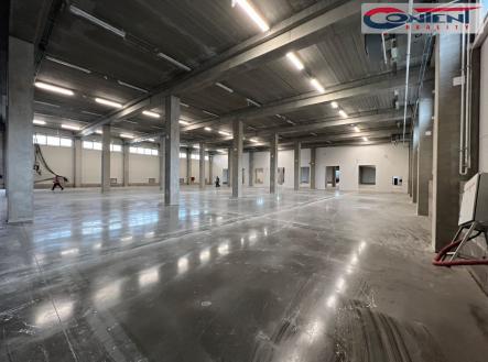 Pronájem - výrobní prostor, 1 749 m²