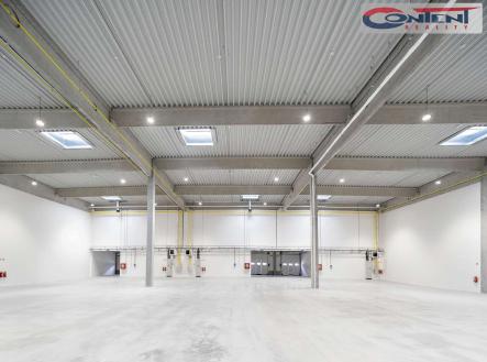 Pronájem - skladovací prostor, 2 880 m²