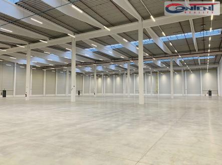 Pronájem - výrobní prostor, 8 200 m²