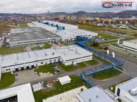 Pronájem - výrobní prostor, 27 884 m²