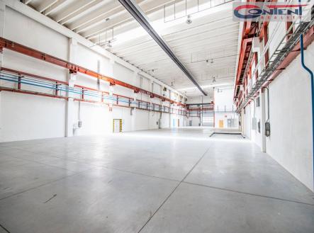 Pronájem - výrobní prostor, 3 400 m²