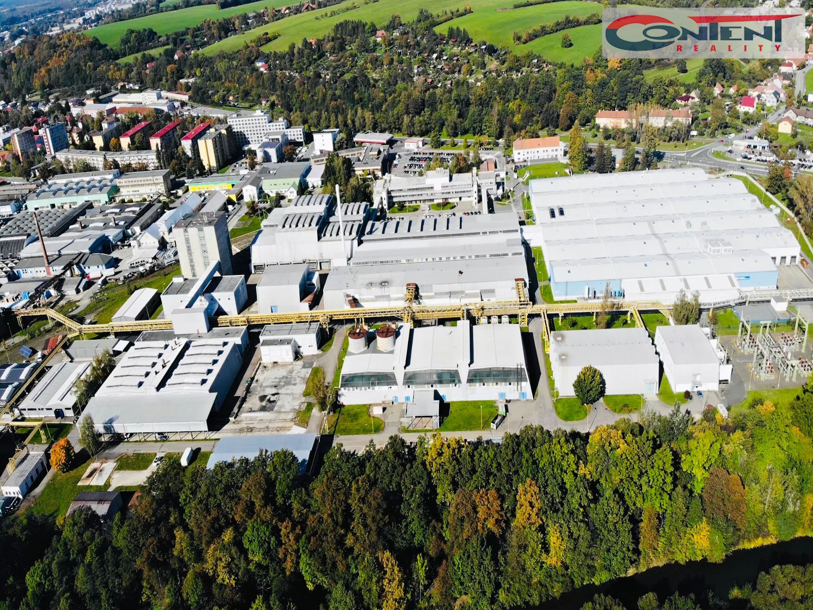 Pronájem skladu nebo výrobních prostor 8.000 m², Valašské Meziříčí