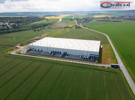 Pronájem - výrobní prostor, 10 500 m²