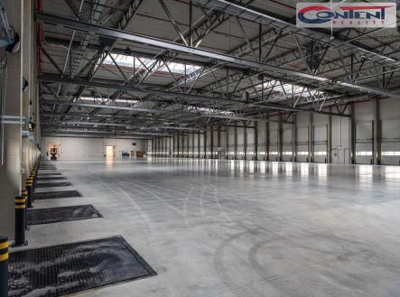Pronájem - skladovací prostor, 2 563 m²
