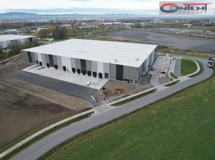 Pronájem - výrobní prostor, 5 920 m²