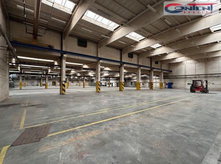 Pronájem - výrobní prostor, 2 200 m² obrázek