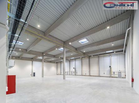 Pronájem - skladovací prostor, 2 880 m²