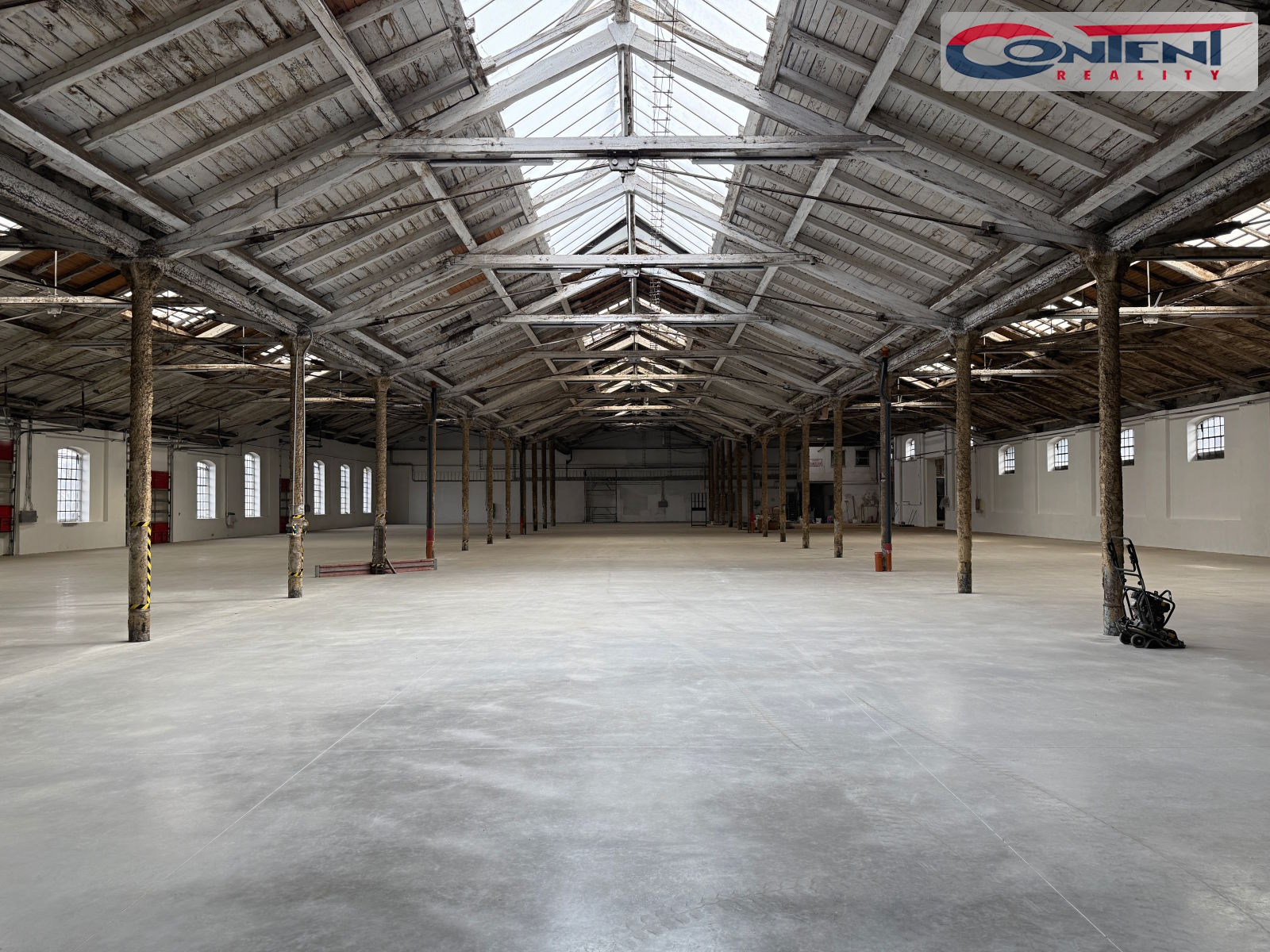 Pronájem průmyslového areálu 4.150 m², Rokycany, D5