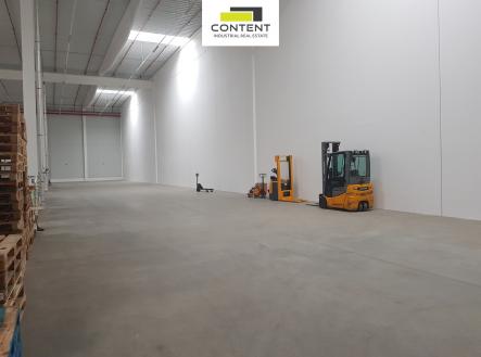 Pronájem - skladovací prostor, 1 700 m²