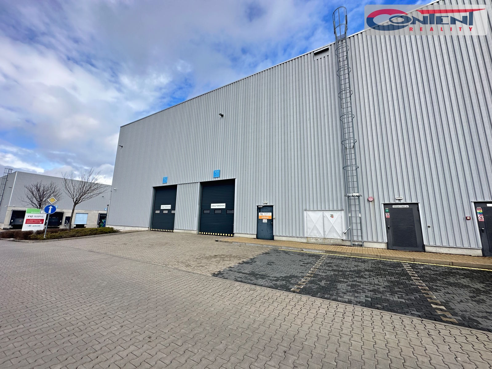 Pronájem skladu, výrobních prostor 265 m², Chrášťany