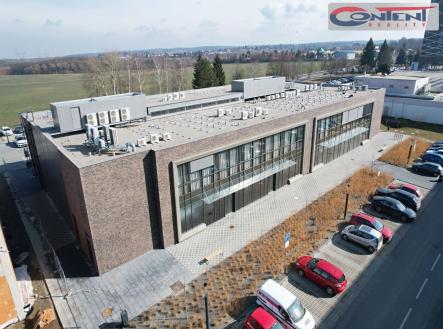 Pronájem - obchodní prostor, 260 m² obrázek