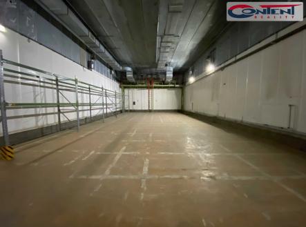 Pronájem - výrobní prostor, 3 372 m²