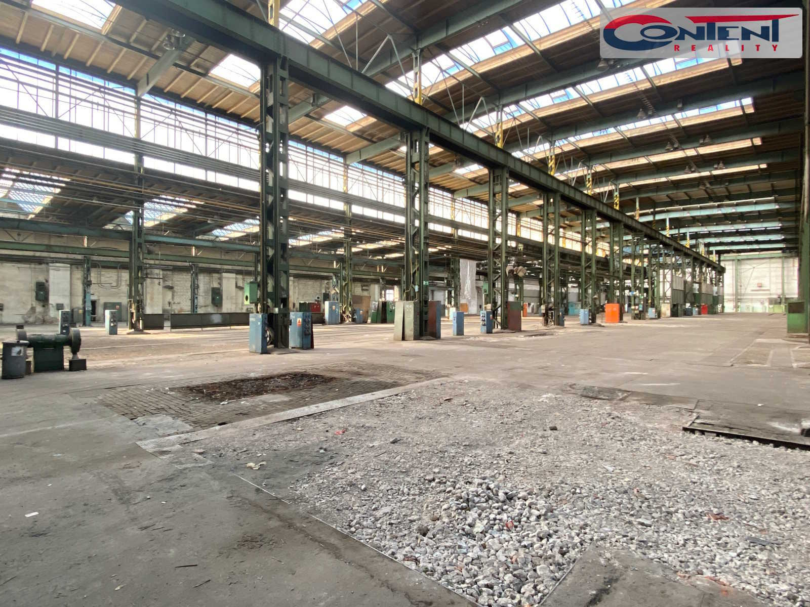 Pronájem skladu, výrobních prostor 1.080 m², Hradec Králové - Kukleny, D11