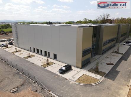 Pronájem - skladovací prostor, 2 559 m²