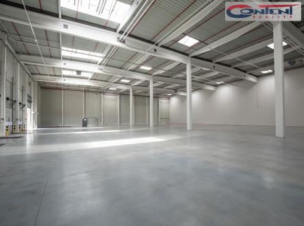 Pronájem - výrobní prostor, 2 600 m²