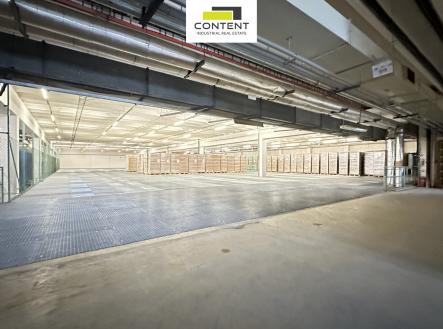 Pronájem - skladovací prostor, 5 330 m²