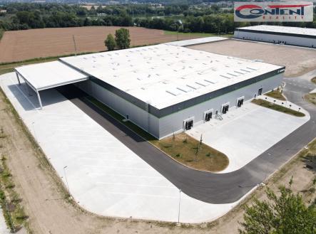 Pronájem - výrobní prostor, 5 079 m²