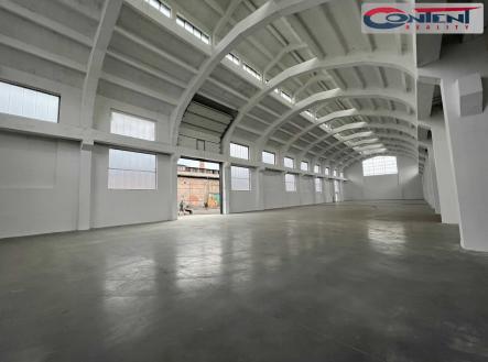 Pronájem - skladovací prostor, 1 542 m² obrázek