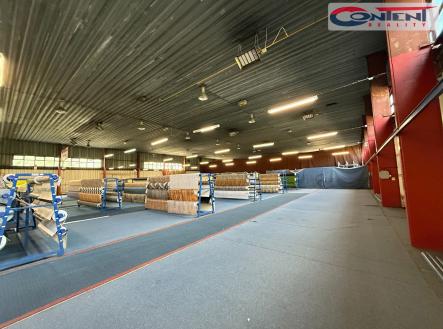 Pronájem - skladovací prostor, 2 701 m²