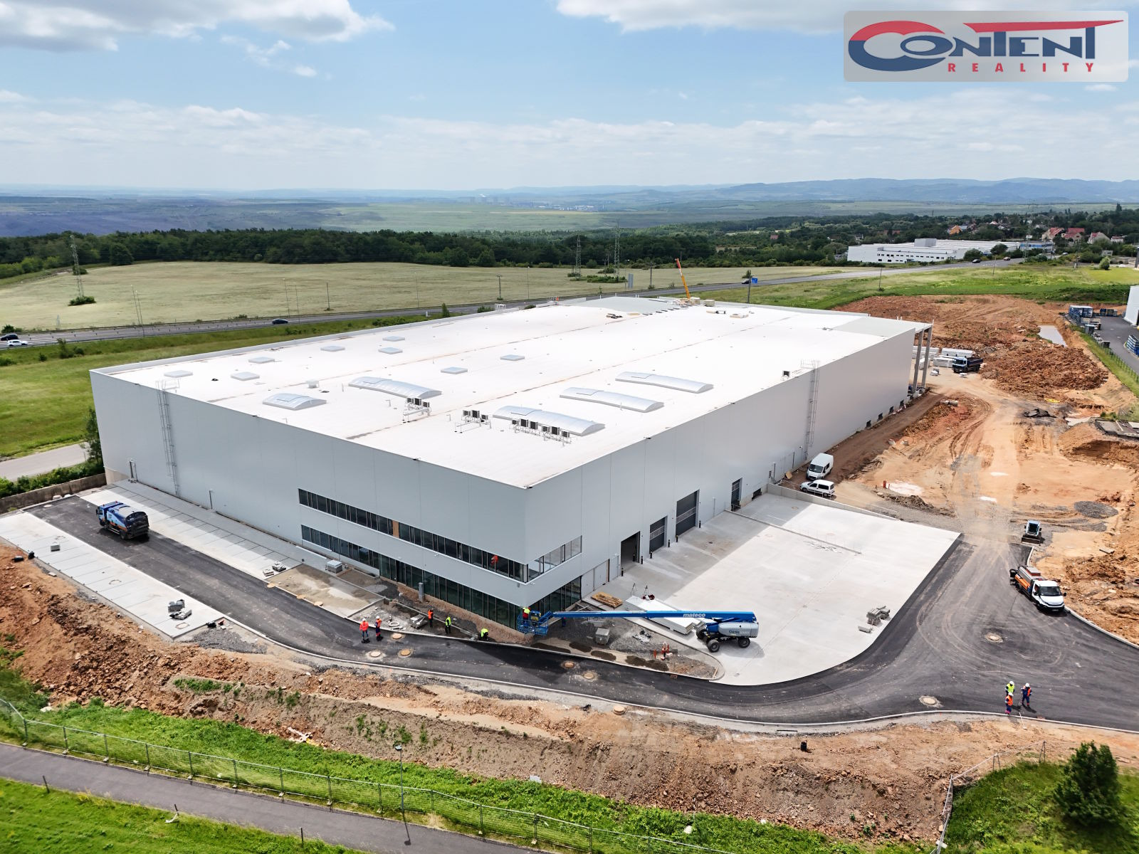 Pronájem skladu, výrobních prostor 3.000 m², Chomutov, D7