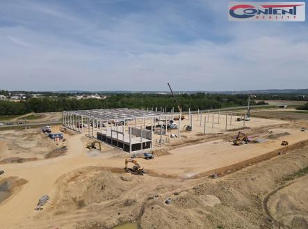Pronájem - skladovací prostor, 10 000 m²