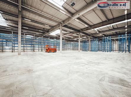 Pronájem - skladovací prostor, 15 000 m²