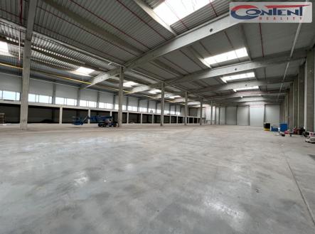 Pronájem - skladovací prostor, 4 000 m²