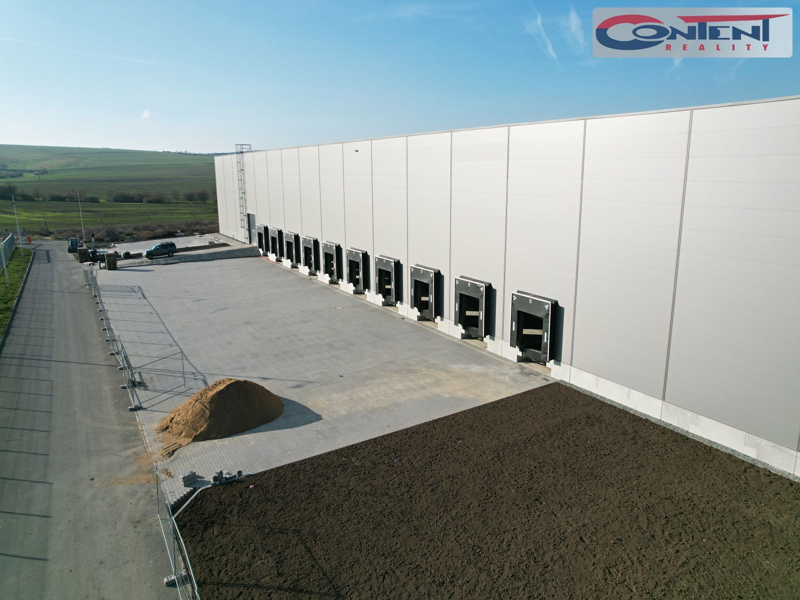 Pronájem skladu, výrobních prostor 4.000 m², Hustopeče, D2