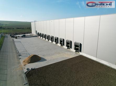 Pronájem - skladovací prostor, 4 000 m²