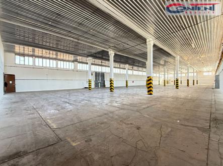 Pronájem - skladovací prostor, 2 610 m² obrázek