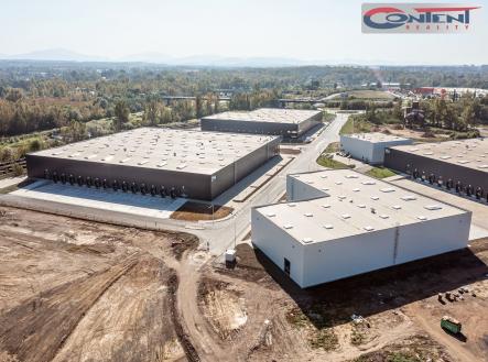Pronájem - výrobní prostor, 1 500 m²