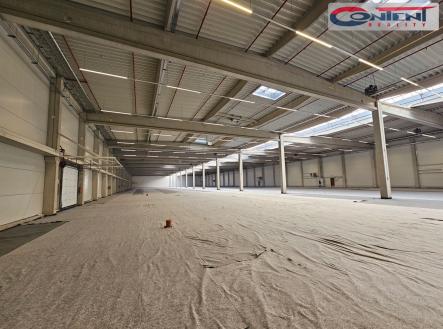 Pronájem - výrobní prostor, 8 270 m²