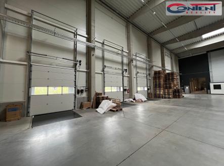 Pronájem - skladovací prostor, 3 647 m² obrázek