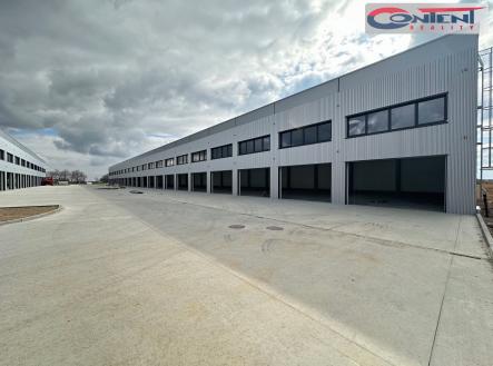 Pronájem - výrobní prostor, 560 m²