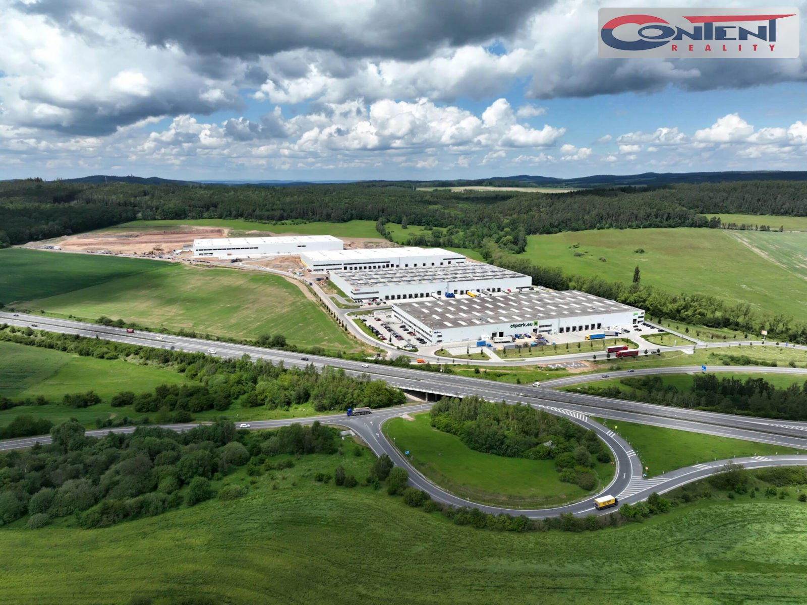 Pronájem skladu, výrobních prostor 13.992 m², Cerhovice, D5