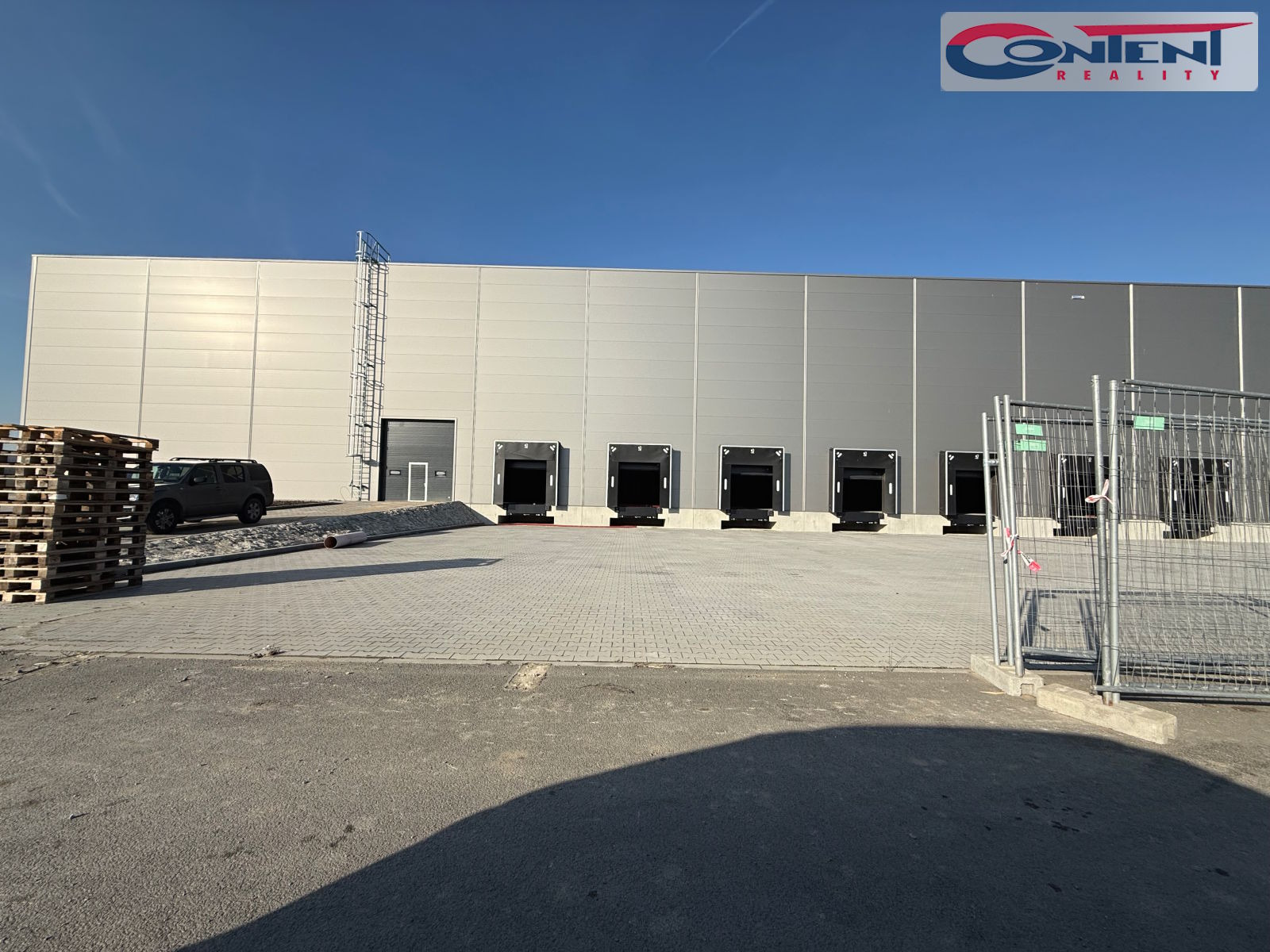 Pronájem skladu, výrobních prostor 8.000 m², Hustopeče, D2
