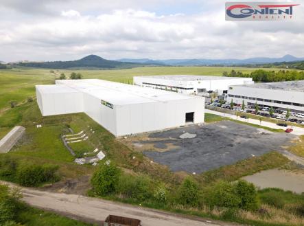 Pronájem - skladovací prostor, 3 000 m²