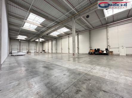 Pronájem - skladovací prostor, 2 622 m²