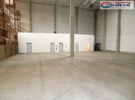 Pronájem - skladovací prostor, 609 m²