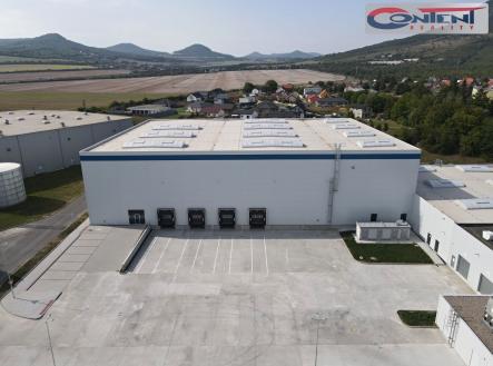 Pronájem - výrobní prostor, 4 000 m² obrázek