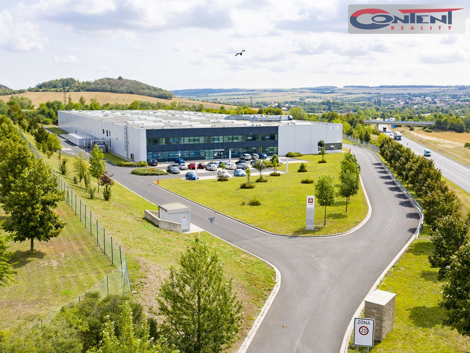 Pronájem skladu, výrobních prostor 19.834 m², Louny, D7